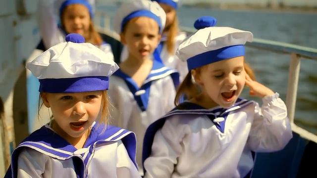 Малыши поют - Капитан, улыбнитесь! (720p).mp4