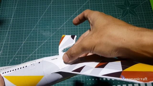AIRBUS A380-800 (SUPERJUMBO JET) ETIHAD AIRWAYS PAPERCRAFT смотреть онлайн