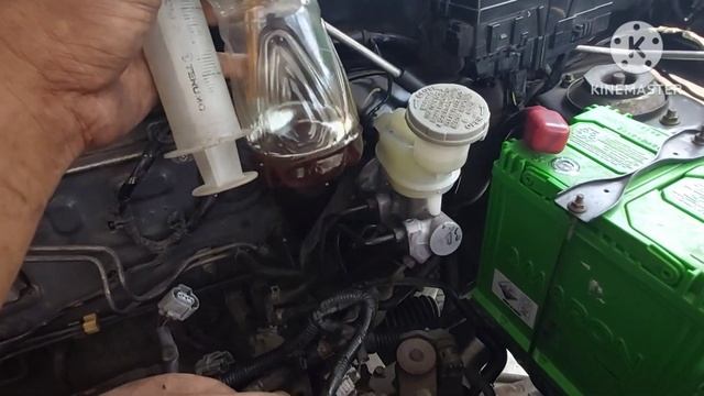 When to Change Brake Fluid | Cause of Poor Braking Power смотреть онлайн