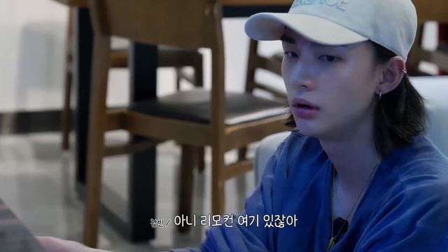 [Русская озвучка Kadza] Влог SKZ на неделю стэй