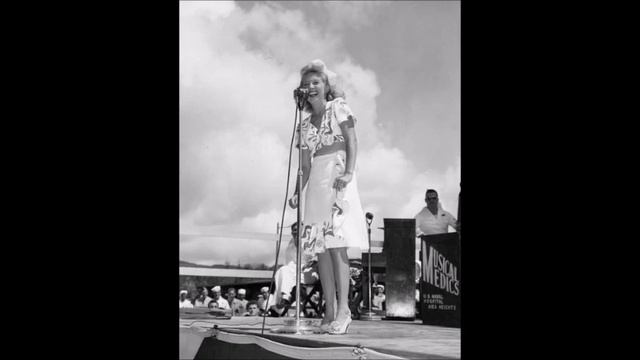 Martha Tilton - Besame Mucho смотреть онлайн