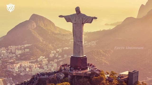 Facts About Rio’s Christ the Redeemer Statue смотреть онлайн