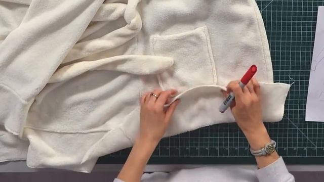 Уютный домашний халат с карманами и втачным рукавом. Женская одежда для дома. Обзор готового издели смотреть онлайн