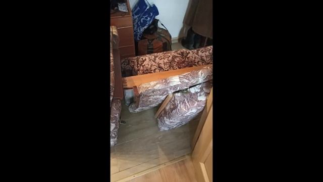 Выбрасываю старое кресло смотреть онлайн
