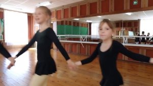 Танцы для детей по кругу мы ходили