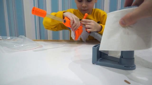 Игрушечное оружие для детей стреляет туалетной бумагой видео про игрушки для мальчиков смотреть онлайн