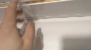 Как защелкнуть последнюю пластиковую панель ПВХ.