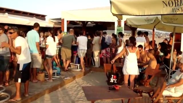 Musica Flamenco - chiringuito de la Playa de Zahara de los Atunes. смотреть онлайн