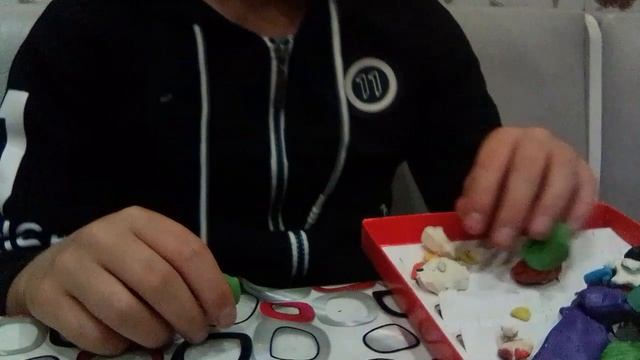 делаю поделки из пластилина еда?? смотреть онлайн