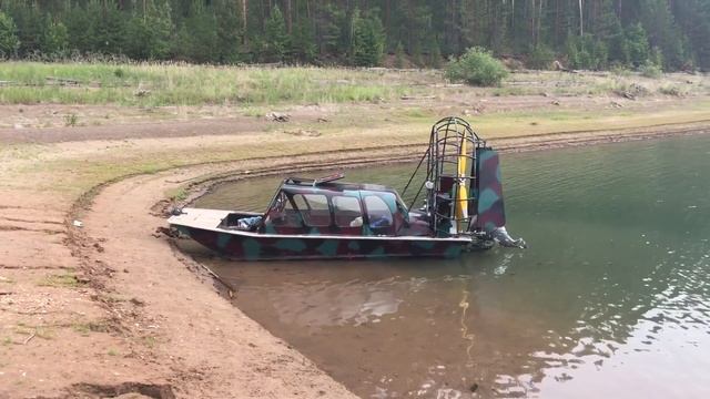 Экранолет "Скат" Аэробот Аэросани "Ангара 3" с подвесным лодочным матором смотреть онлайн