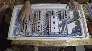 Сборка и подключение распределительного щита ABB серии UK600 на 48 модулей