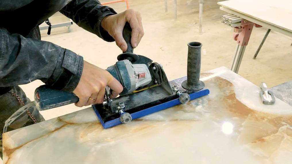 Мини-Насадка на болгарку для запила плитки 45! Пилим керамогранит без пыли идеально! смотреть онлайн