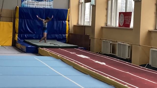 Командный финал Чемпионат Украины по прыжкам на акробатической дорожке г.Винница (05-09.04.2021) смотреть онлайн