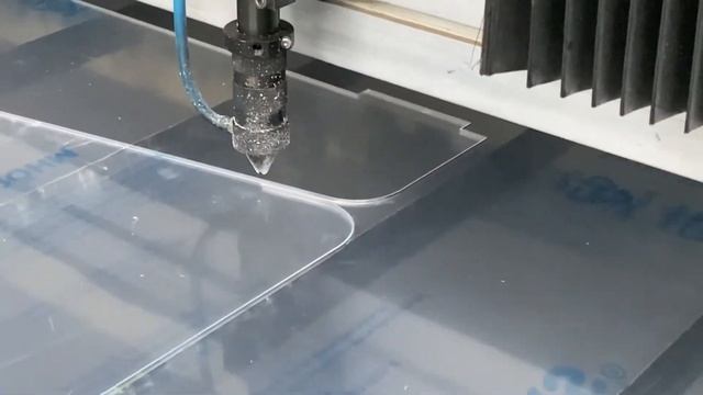 Лазерная резка оргстекла смотреть онлайн