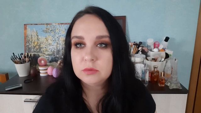 Кремовая губная помада "Легенда" от Avon. Оттенки помады. Все свотчи на губах. смотреть онлайн