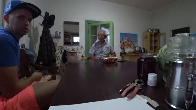 Потерянная земля. Их приютили в Китае. смотреть онлайн