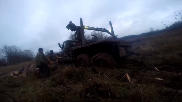 Засадили Урал в поле смотреть онлайн