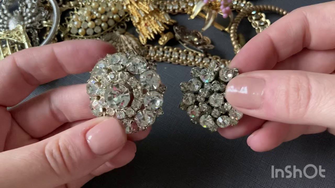 4. Продолжаем распаковку посылки с винтажной бижутерией из США смотреть онлайн