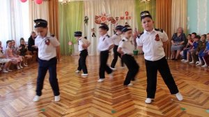 Танец пилотов. ДОУ №8 "Малыш" г.Шахтёрск