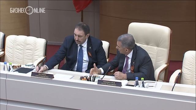 Минниханов о программе ремонта поликлиник: "Тяп-ляп быть не должно!" смотреть онлайн