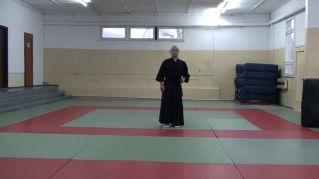 2 Toho Iaido No2 Ukenagashi 受け流し.mp4