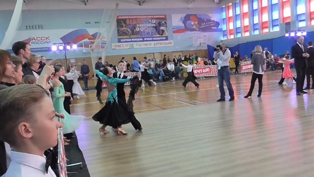 Медленный вальс. КУБОК ГРАНДА 2019. Юниоры 1. смотреть онлайн
