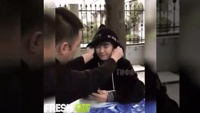 Поиздевался над подругой) смотреть онлайн