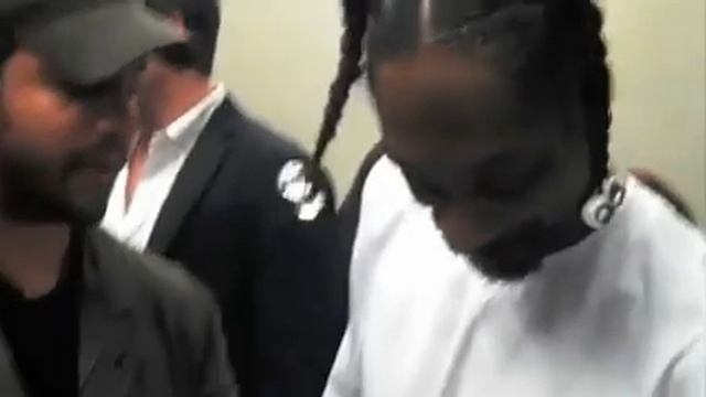 David Blaine Showing Snoop Dogg His Magic 2012 LONDON FISM China Magic Store смотреть онлайн