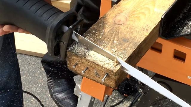 Обзор пилы сабельной (RECIPROCATING SAW) AEG US 1300 XE смотреть онлайн