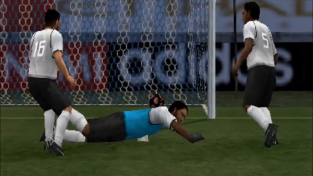 Pro Evolution Soccer 2013 ll PSP ll ´´Los porteros también juegan`` ll HD смотреть онлайн
