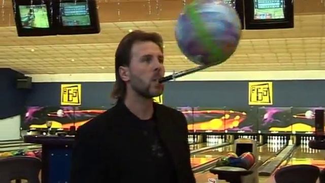 Оригинальный номер "Баланс на ноже" смотреть онлайн