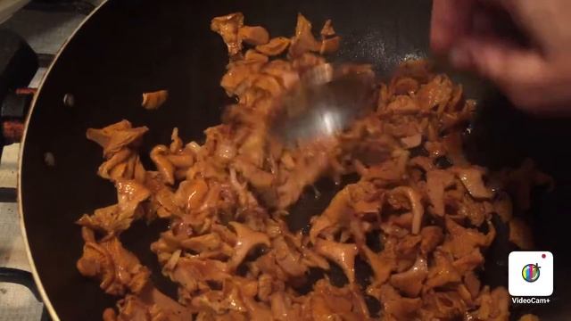 Жарим лисички быстро и очень вкусно смотреть онлайн