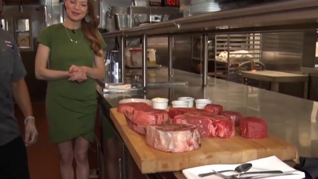 This Is The Secret To Ruth's Chris Steak House's Delicious Steak смотреть онлайн