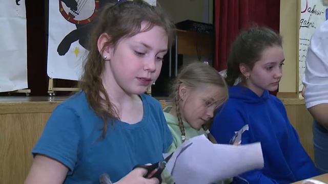 Летние лагеря открылись в школах Реутова 30.05.22 смотреть онлайн