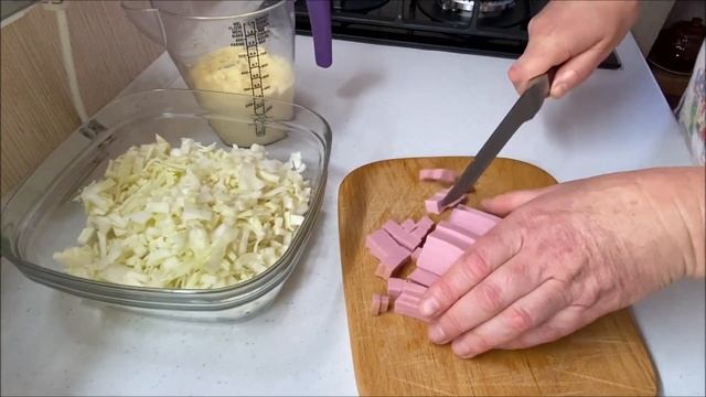 Салат «Днестр» из свежего или замороженного горошка. Легендарный салат из 60-х. Украинская кухня. смотреть онлайн