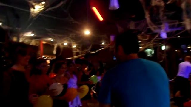 Nomads Cairns Halloween Balloon Game смотреть онлайн