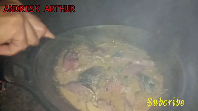 @andriskarthur9697 IKAN PAKAI ALAT TRADISIONAL DAN DIMASAK PAKAI BUMBU MASAKAN PADANG NANGKAP смотреть онлайн