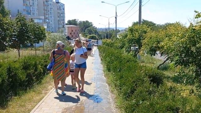 Витязево прорвало канализацию.Запах стоит ужасный