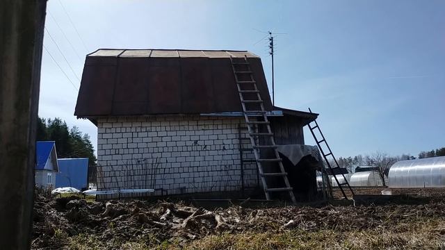 2ч очистка завершена,начало покраски крыши, краска Сурик 2,5 банки,5 кг ода банка,3 литра в 1 банке смотреть онлайн