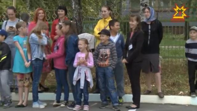 В комплексном центре соцобслуживания будущим первоклассникам сделали подарок смотреть онлайн