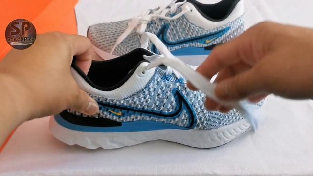 Nike React Infinity Run Flyknit 3 (White/Blue Orbit/Chlorine Blue/Black) смотреть онлайн