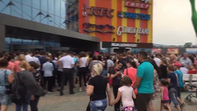 ПОЖАРНАЯ ТРЕВОГА!!!ТРЦ ПЛАНЕТА г. НОВОКУЗНЕЦК смотреть онлайн