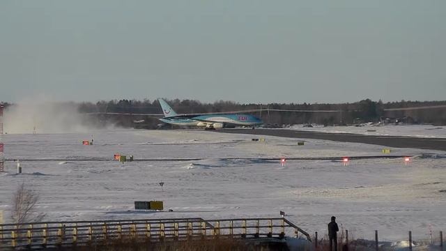 Boeing 787 Dreamliner Vaasa Airport смотреть онлайн