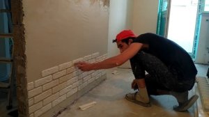 # Ремонт квартиры. Как сделать стену под кирпич. Декоративный камень на стену.