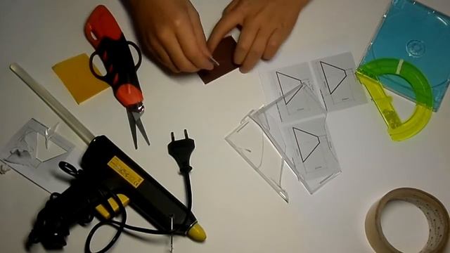 Как сделать ГОЛОГРАФИЧЕСКУЮ ПИРАМИДУ своими руками??? смотреть онлайн