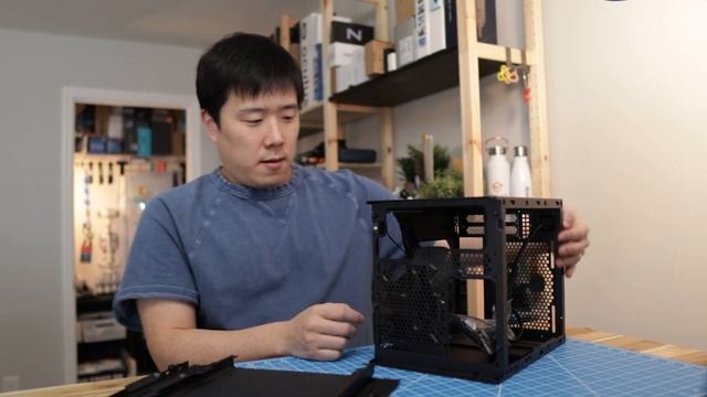 Living Room PC to Play Minecraft with Shaders (Silverstone SG 16 Mini ITX Case) смотреть онлайн