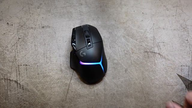 Logitech G502 X Plus - беспроводной флагман Logitech среди универсалов. смотреть онлайн