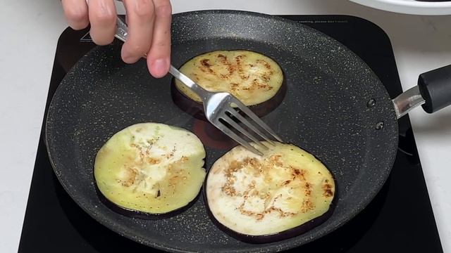 Man braucht nur 1 Aubergine und 1 Ei. Das leckerste Rezept. Die ganze Familie wird es lieben! смотреть онлайн