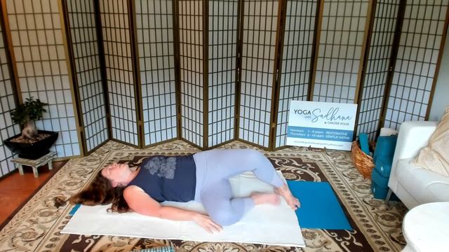 40 Days of Restorative Yoga | Day 26 смотреть онлайн