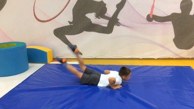 Элемент акробатики " Волна" смотреть онлайн